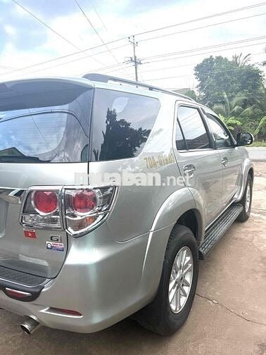 Toyota Fortuner 2012 2.5G - 140000 km
