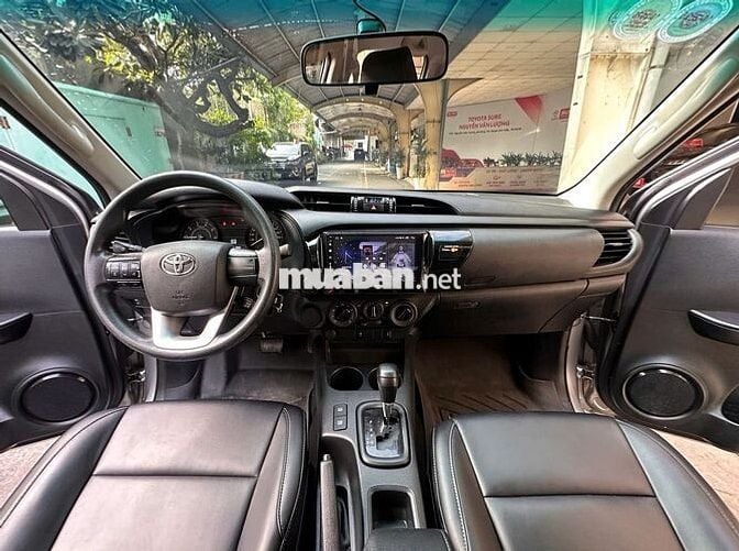 Hilux 2.4E AT 4x2 (HK)