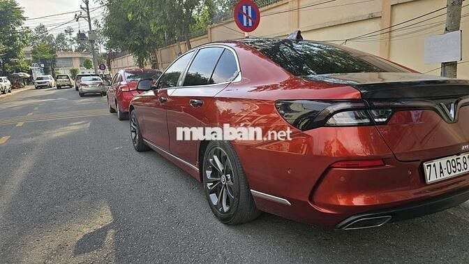 VinFast Lux A2.0 2020 Plus 2.0 AT - 71000 km