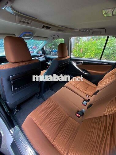 Toyota Innova 2018 2.0G - 100000 km