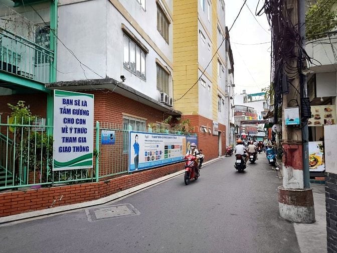 HÀNG KÍN, SIÊU HIẾM! KHU ĐƯỜNG HOA - PHAN XÍCH LONG VÀI BƯỚC RA HXH LỚ