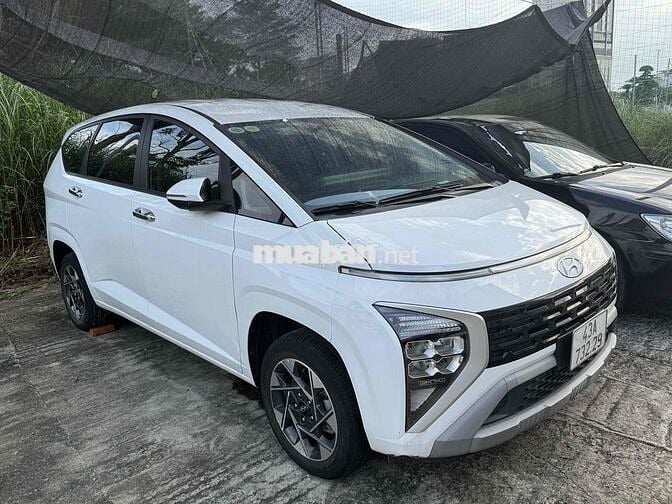 Hyundai Stargazer Cao cấp 1.5L AT 2022 Trắng