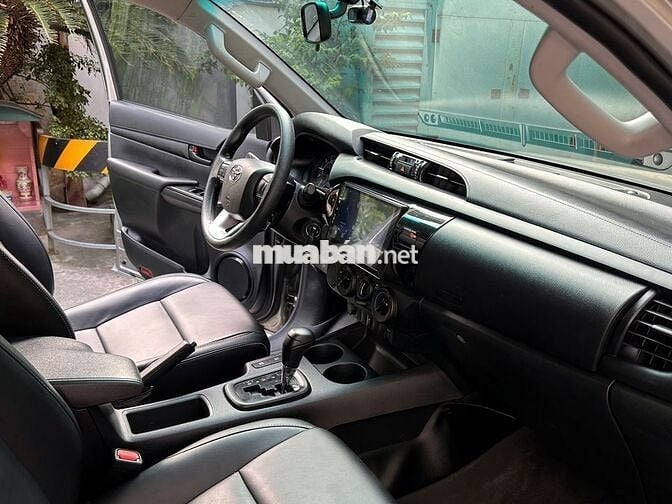 Hilux 2.4E AT 4x2 (HK)