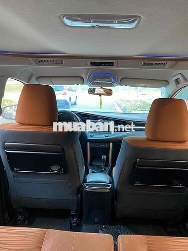 Toyota Innova 2018 2.0G - 100000 km