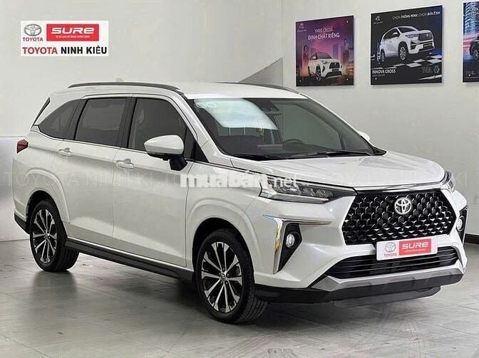 Toyota Veloz Cross 2022 CVT Top - 28.000 km