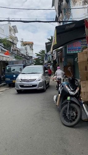 bán nhà DT 4M X 16M MẶT TIỀN HẺM KINH DOANH BUÔN BÁN, GIÁ RẺ CHỈNH 6T