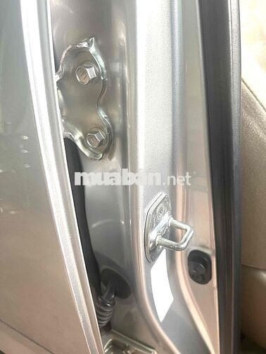 Toyota Fortuner 2012 2.5G - 140000 km