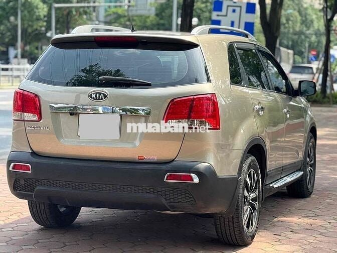 Kia Sorento 2015 S GAT 2.4L 4WD - 98000 km