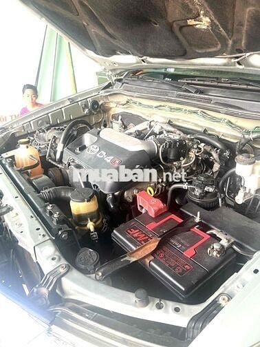 Toyota Fortuner 2012 2.5G - 140000 km