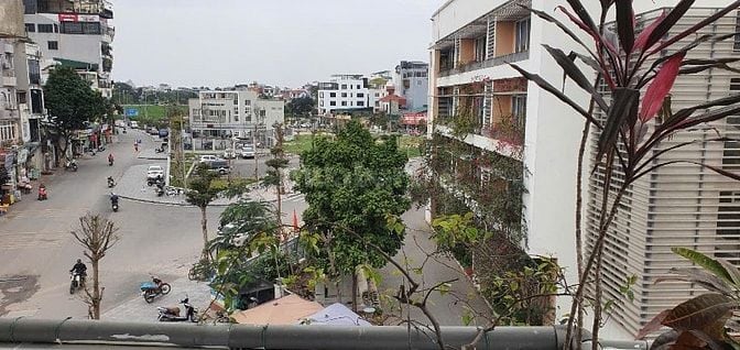 CHO THUÊ NHÀ BÊN CẠNH TRƯỜNG TIỂU HỌC NGỌC THỤY