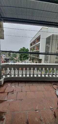 CHO THUÊ NHÀ BÊN CẠNH TRƯỜNG TIỂU HỌC NGỌC THỤY