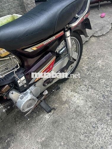 mình có 1 chiếc xe Dream thái A/E cần ***