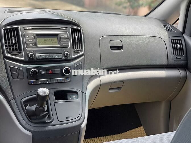 BÁN  HYUNDAI STAREX ĐỜI 2017, 6 CHỖ