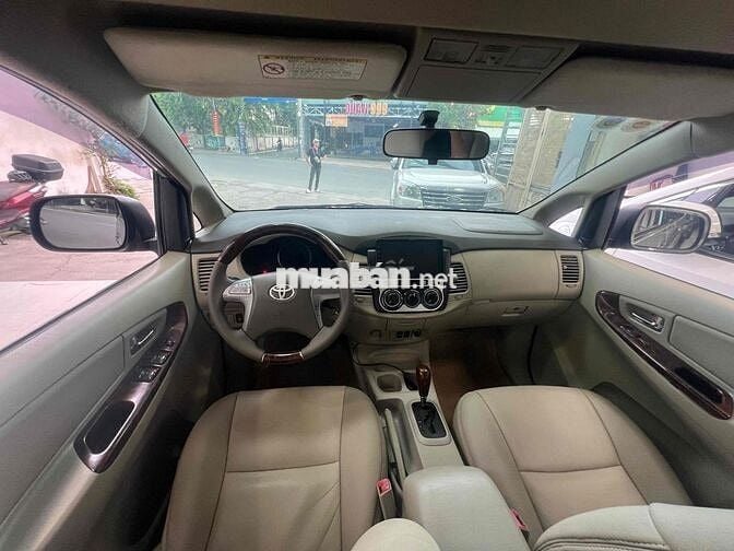 Toyota Innova 2014 2.0G - 810000 km