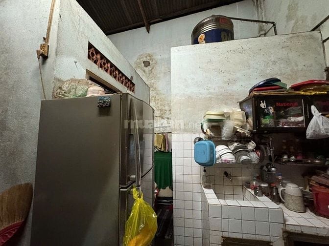 Bán nhà hẻm xe hơi Trường Chinh, ngay nhà Ga T3, Etown