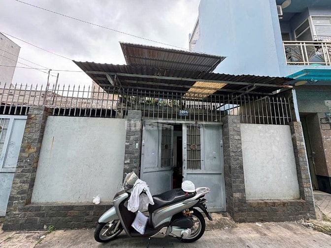 Bán nhà hẻm xe hơi Trường Chinh, ngay nhà Ga T3, Etown