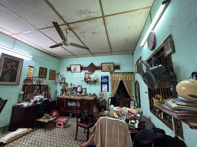 Bán nhà hẻm xe hơi Trường Chinh, ngay nhà Ga T3, Etown