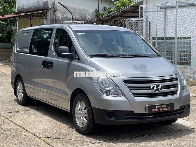 BÁN  HYUNDAI STAREX ĐỜI 2017, 6 CHỖ