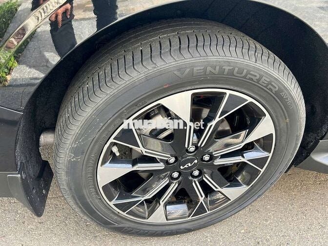 Kia Carnival 2022 Premium 2.2D - 62000 km