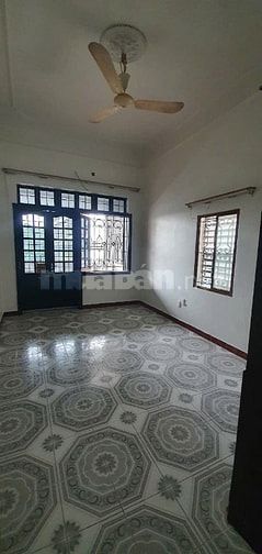 CHO THUÊ NHÀ BÊN CẠNH TRƯỜNG TIỂU HỌC NGỌC THỤY