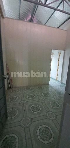 CHO THUÊ NHÀ BÊN CẠNH TRƯỜNG TIỂU HỌC NGỌC THỤY