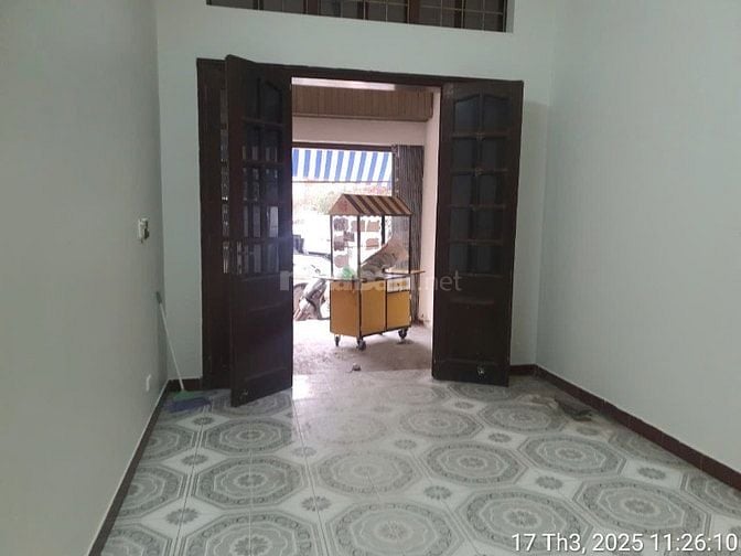 CHO THUÊ NHÀ BÊN CẠNH TRƯỜNG TIỂU HỌC NGỌC THỤY