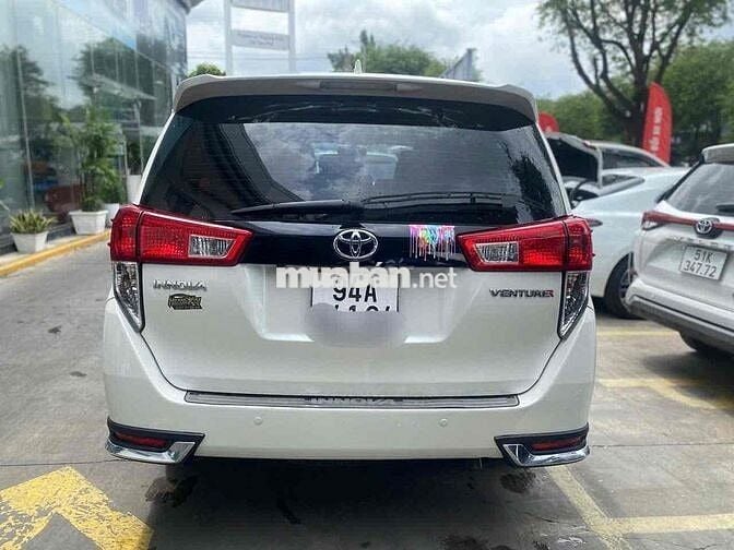 Toyota Innova 2019 2.0 Venturer - 62700 km