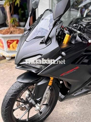 Cần bán Honda CBR150R Abs 2022 Biển SG 9 chủ