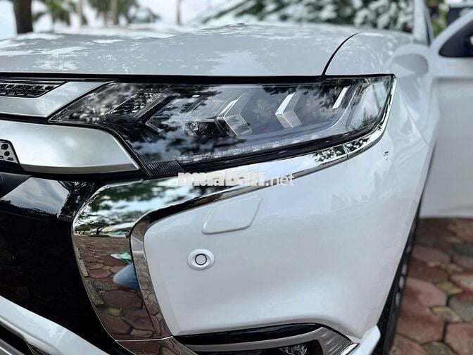 Mitsubishi Outlander 2022 2.0 Premium - 33000 km