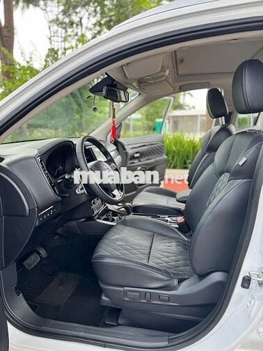 Mitsubishi Outlander 2022 2.0 Premium - 33000 km