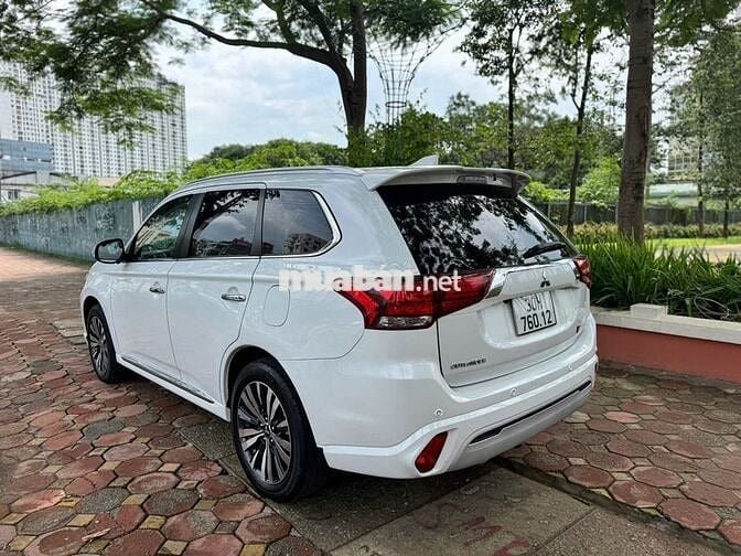 Mitsubishi Outlander 2022 2.0 Premium - 33000 km