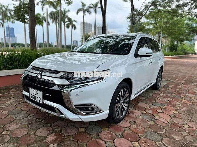 Mitsubishi Outlander 2022 2.0 Premium - 33000 km