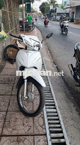 Cần bán xe Qave 2022