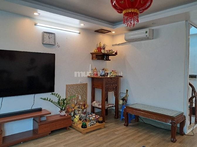 8 tầng cầu thang máy Đê La Thành 83m2 x MT 4,8m giá 19 tỷ - nội thất đ