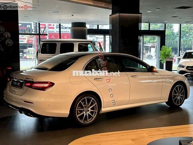 Mercedes Benz E class E300 AMG 2025