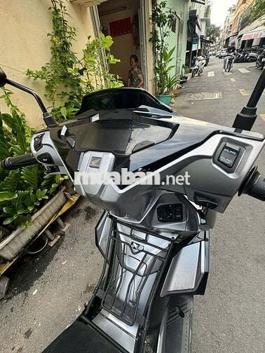 Xe tay ga Honda 150 2021 Bạc Đen Đã qua sử dụng