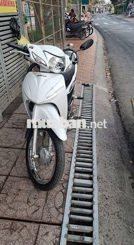 Cần bán xe Qave 2022