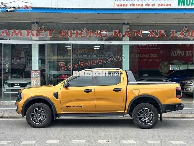 Ford Ranger 2023 Wildtrak lên nhiều phụ kiện