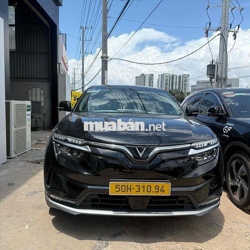 VF8 giá từ 675tr mới về full lô xe hơn 30 chiếc
