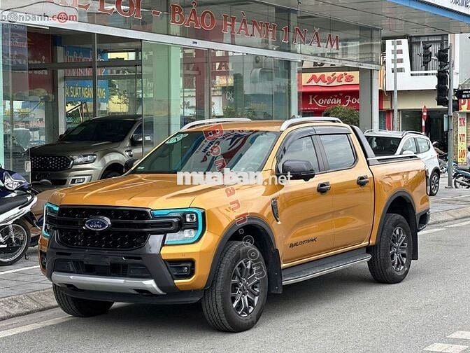 Ford Ranger 2023 Wildtrak lên nhiều phụ kiện