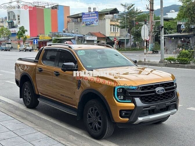 Ford Ranger 2023 Wildtrak lên nhiều phụ kiện
