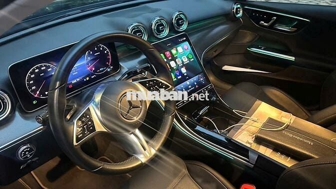 Mercedes C200 Avantgarde 2022 31900 km như mới