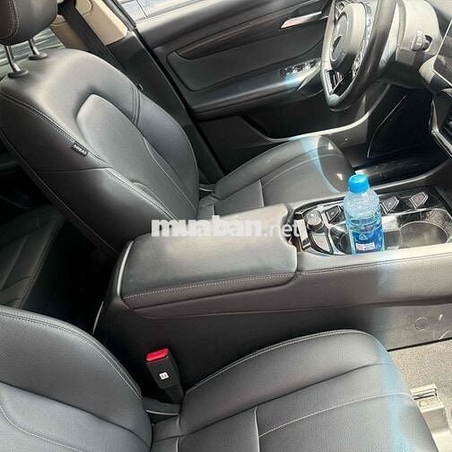 VF8 giá từ 675tr mới về full lô xe hơn 30 chiếc