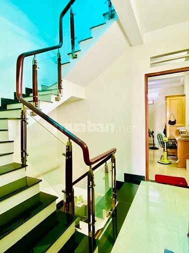 Bán Nhà 4 Tầng BTCT – DT 67m² – Ngang 4m – 4PN – Hiệp Bình Phước