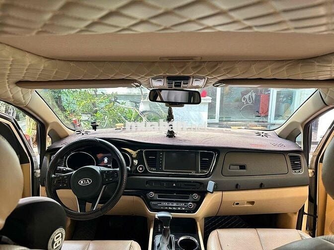 Kia Sedona bản mới cuối 2018 xe nhà ít đi