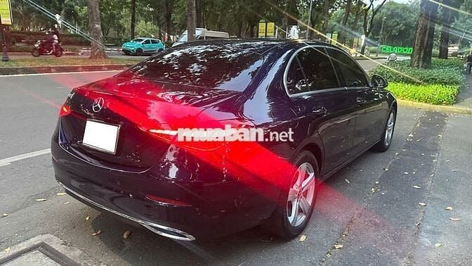 Mercedes C200 Avantgarde 2022 31900 km như mới