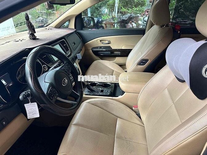 Kia Sedona bản mới cuối 2018 xe nhà ít đi