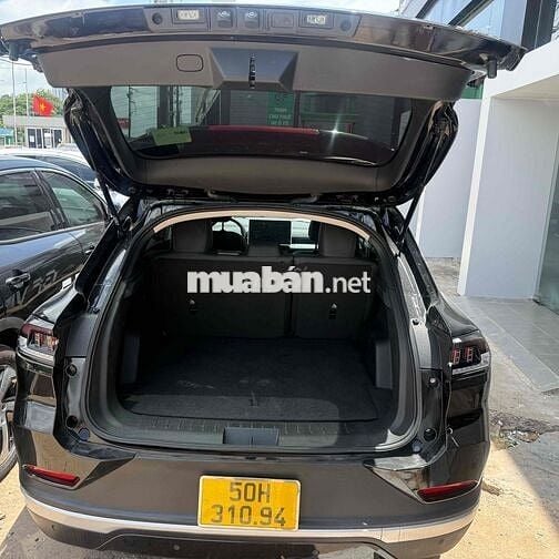 VF8 giá từ 675tr mới về full lô xe hơn 30 chiếc