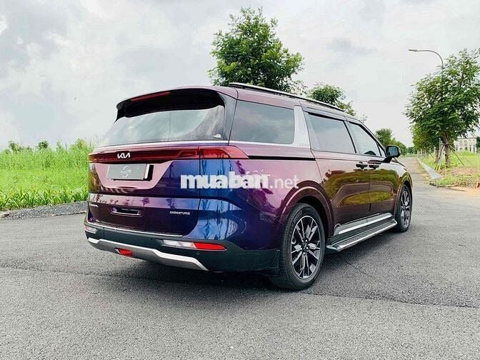 Kia Carnival máy dầu bản Signature 2022