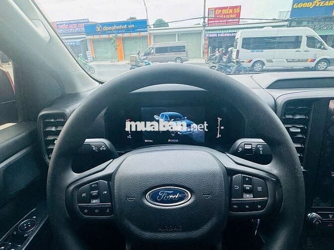 Ford Ranger 2025 XLS 2.0L 4x2 AT - 5000 km